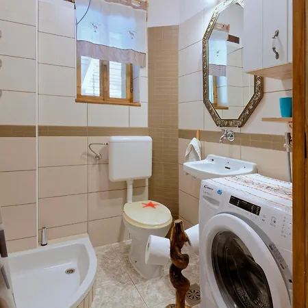 Holiday home Casa Mira By Rent Istria