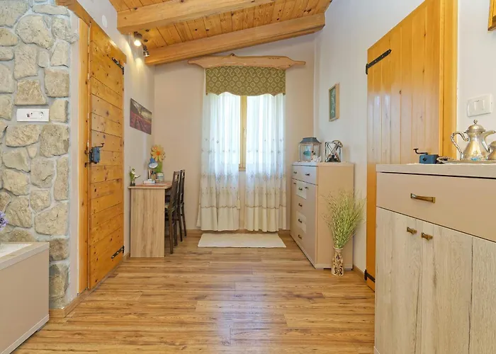 Casa Mira By Rent Istria 펜션 *