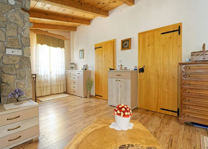 Casa Mira By Rent Istria Tatil Evi *